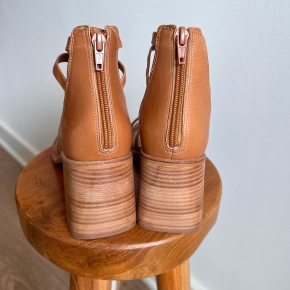 Steve Madden Womens Cherri 30 Leather Strappy Gladiator Sandals - Picture 8 of 10